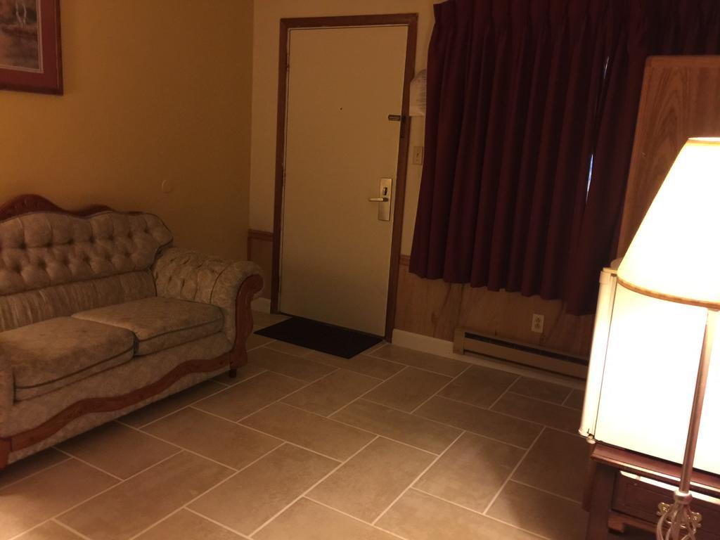 Americas Best Value Inn & Suites Macon At Sunset Dr Экстерьер фото