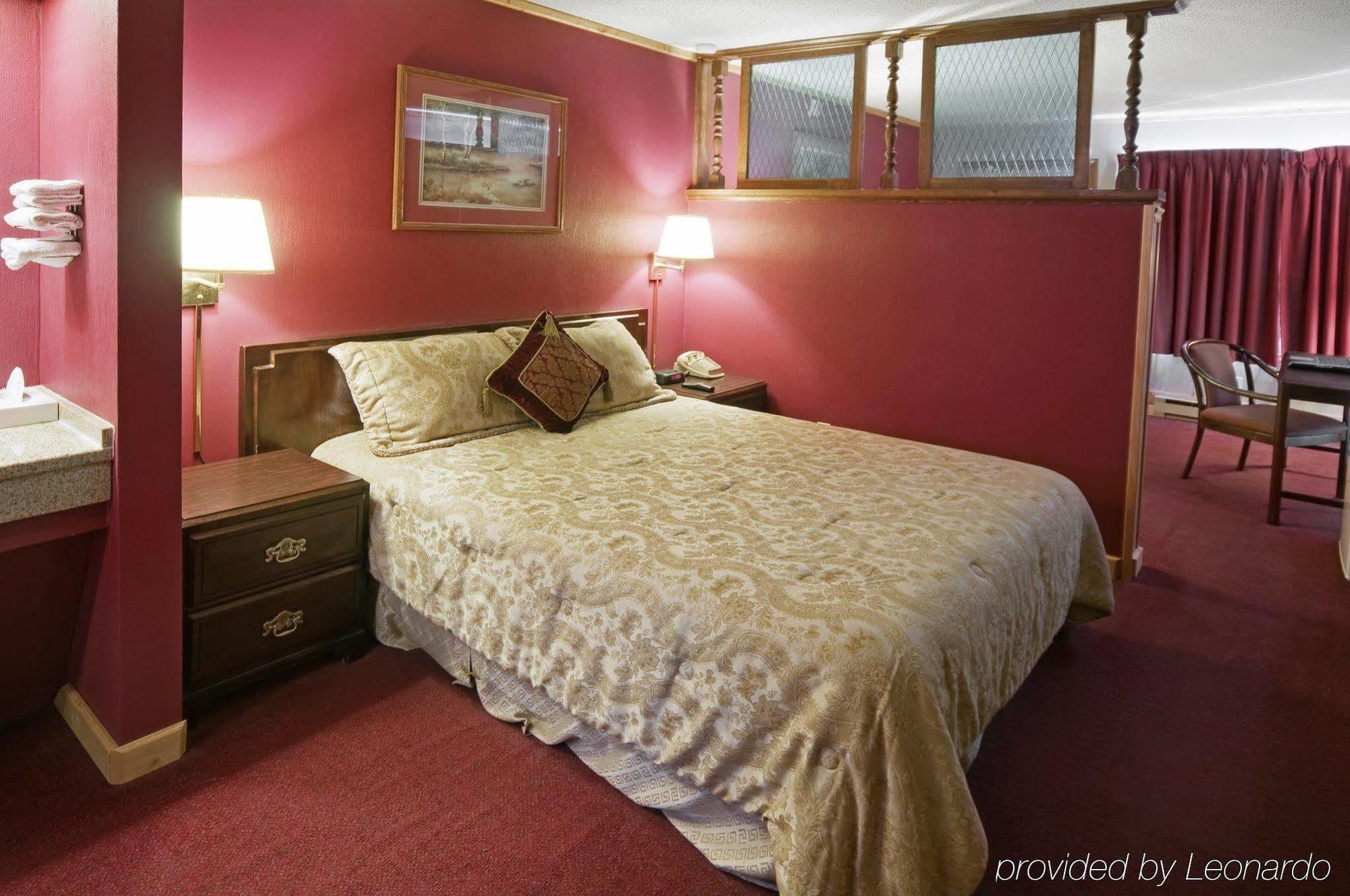 Americas Best Value Inn & Suites Macon At Sunset Dr Номер фото