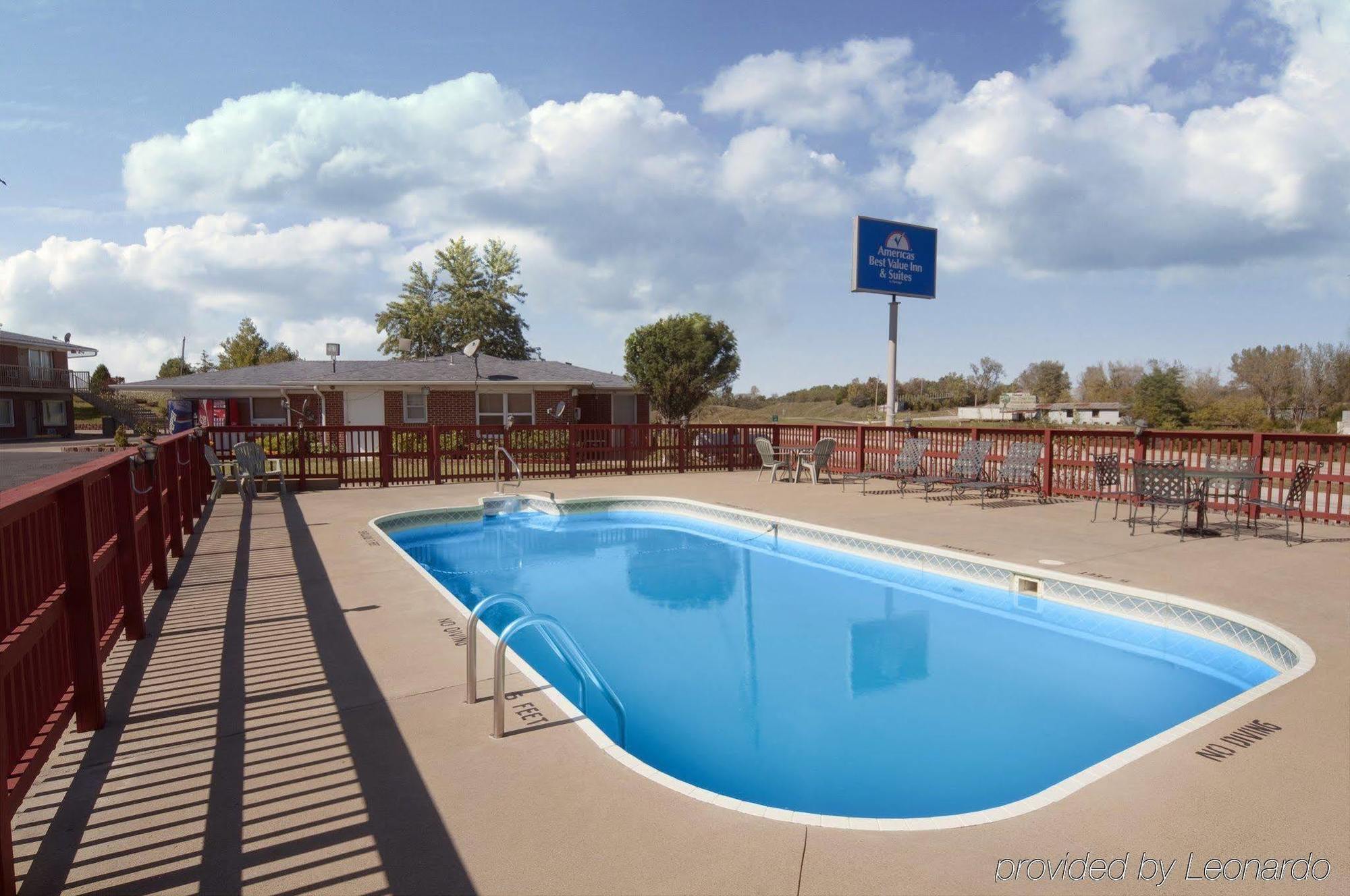 Americas Best Value Inn & Suites Macon At Sunset Dr Удобства фото