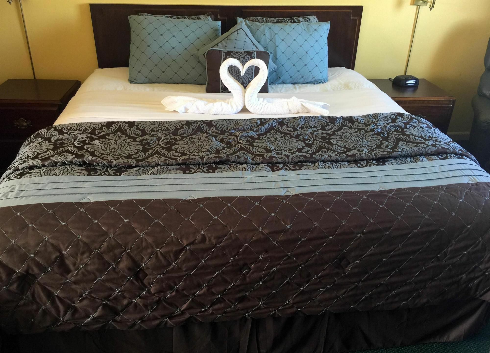 Americas Best Value Inn & Suites Macon At Sunset Dr Экстерьер фото