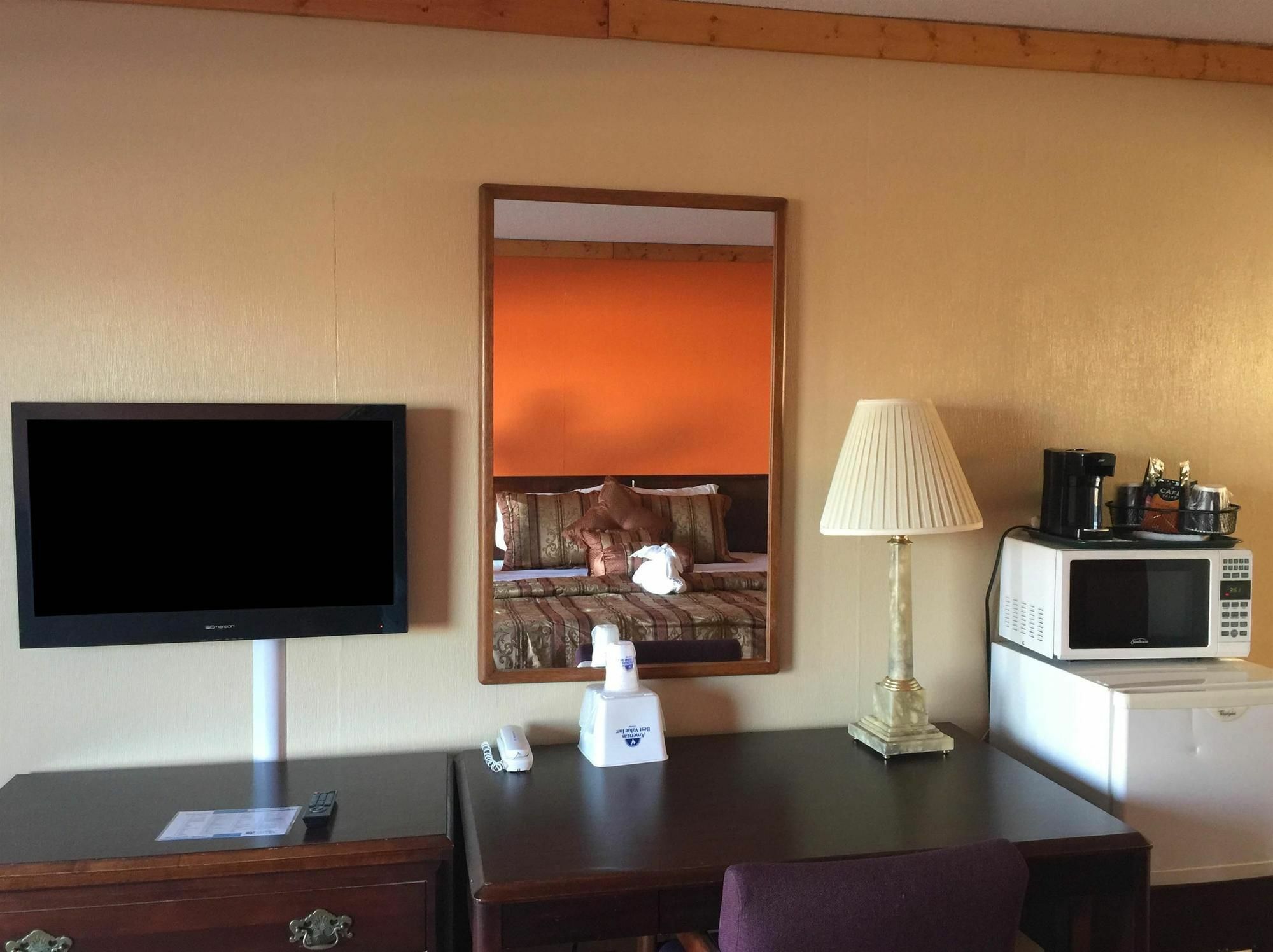 Americas Best Value Inn & Suites Macon At Sunset Dr Экстерьер фото
