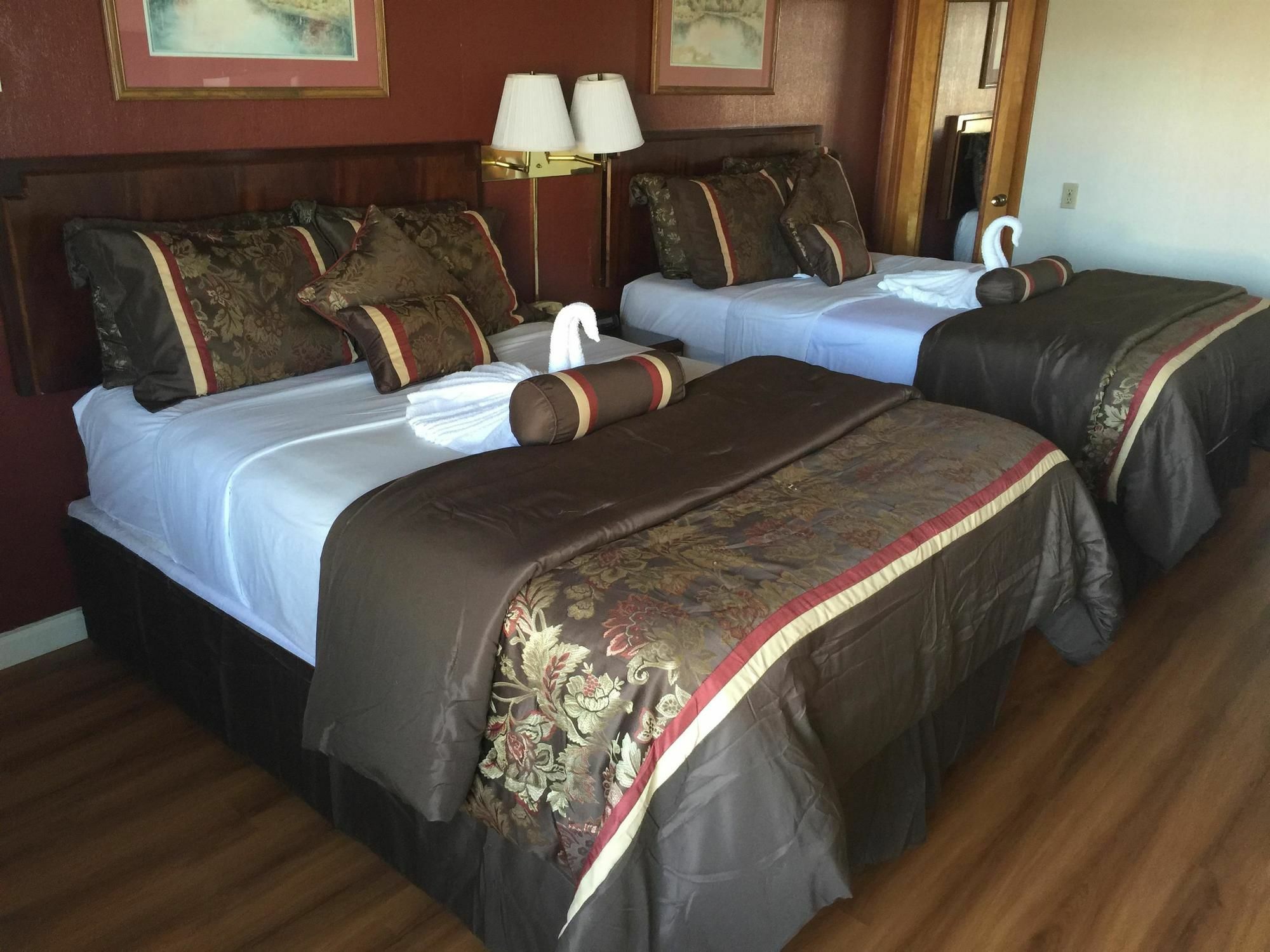 Americas Best Value Inn & Suites Macon At Sunset Dr Экстерьер фото